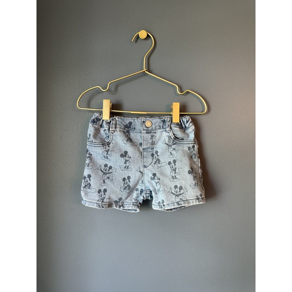 H&M Mickey Mouse Print Denim Shorts in Blue, size 2T